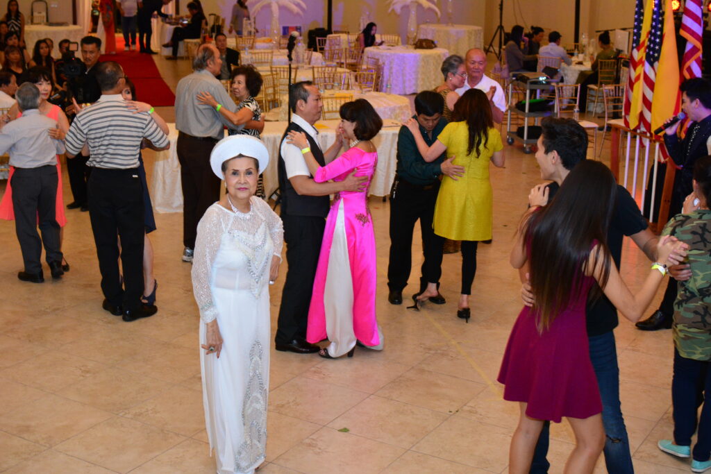 The Arizona Vietnamese Community