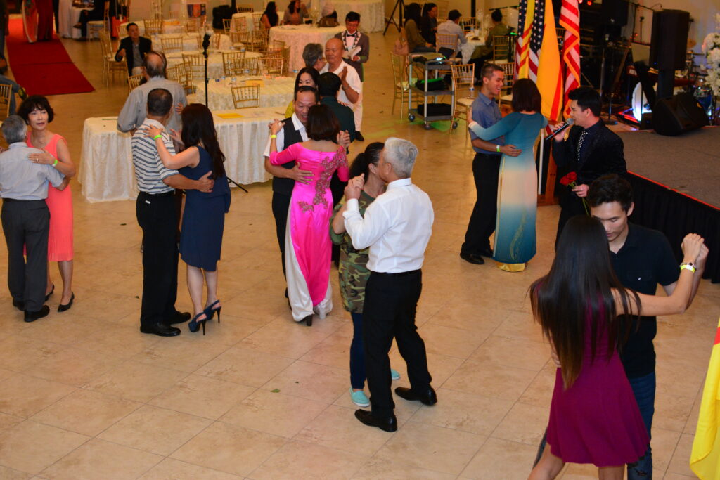 The Arizona Vietnamese Community